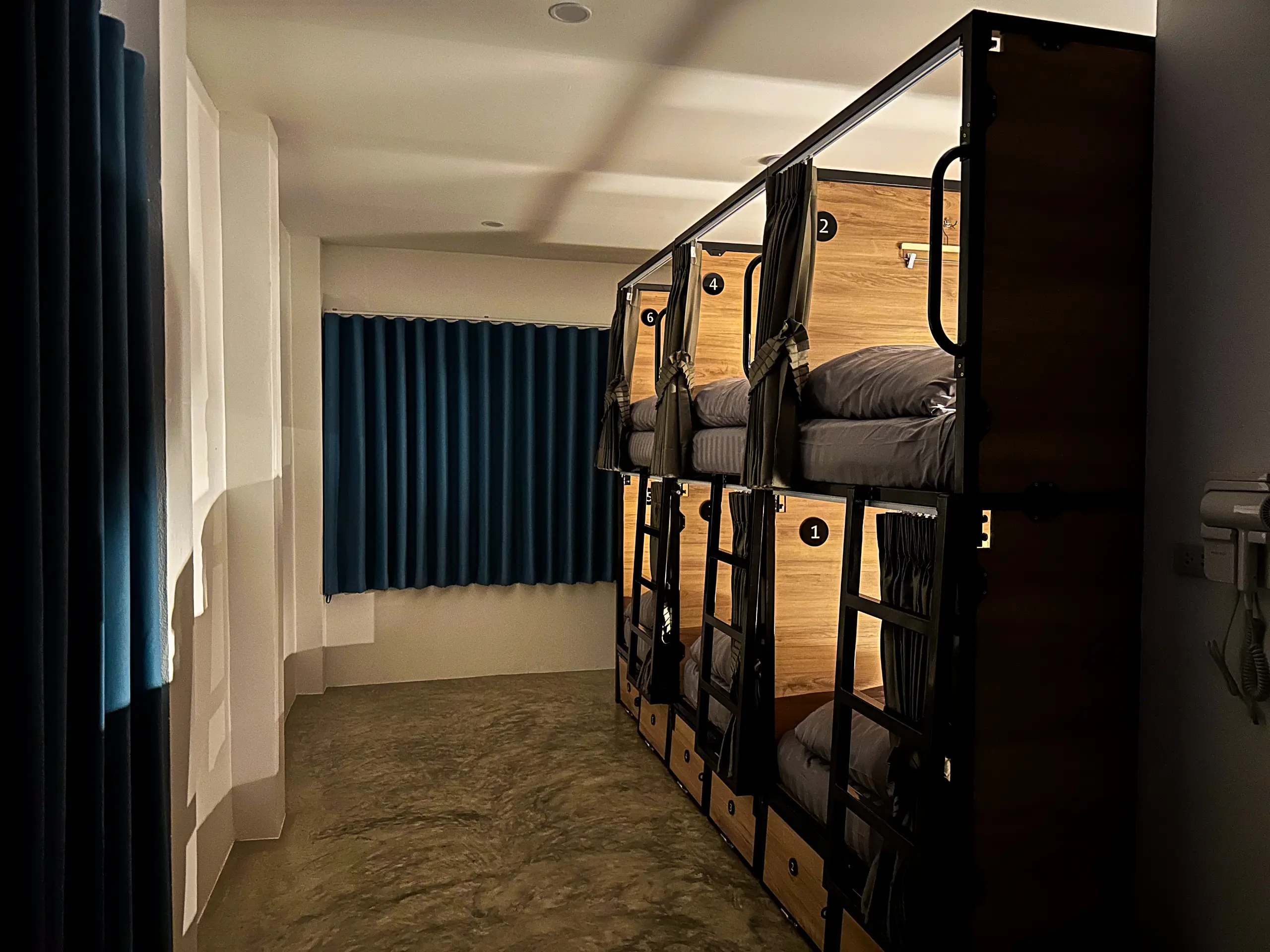 Private Mixed Dorm (6 beds)